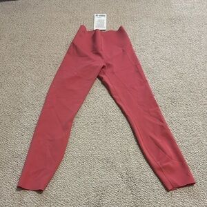 NWT LULULEMON GLOW UP HR TIGHT SIZE 4 -25”